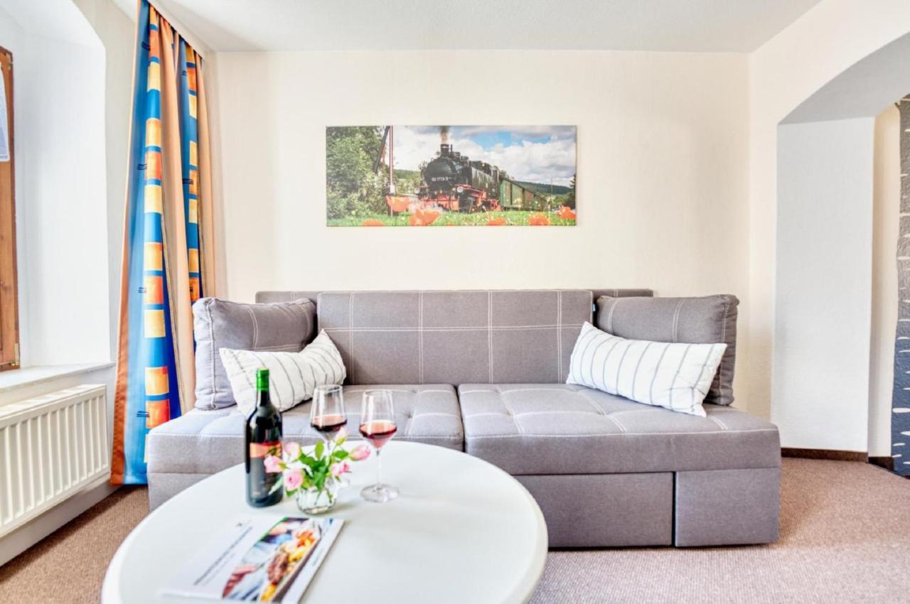 Pension Kleine Auszeit Аннаберг-Бухгольц Экстерьер фото